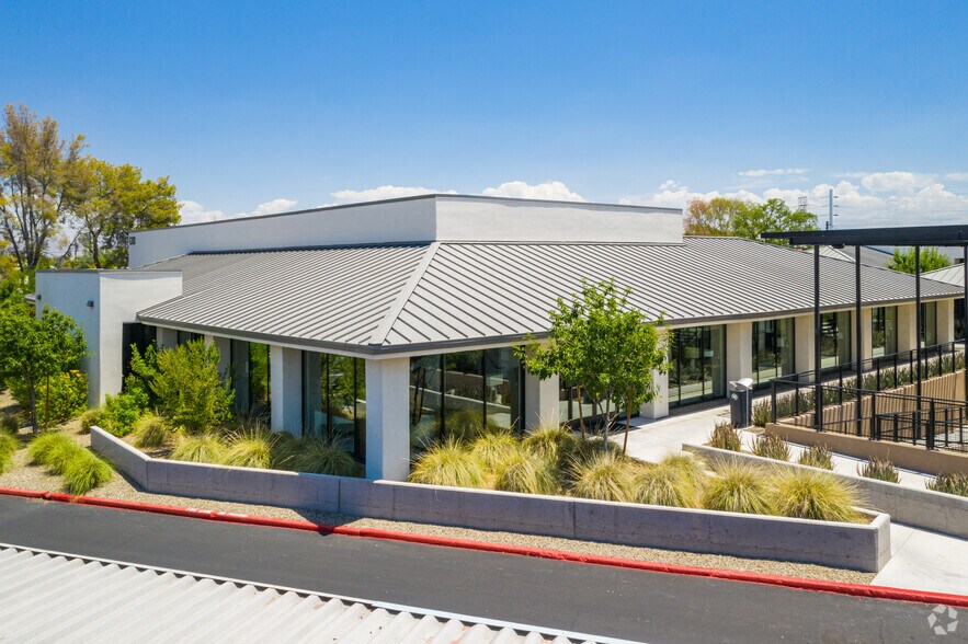 More Photos Of 6320 E Thomas Rd, Scottsdale Unknown For Lease