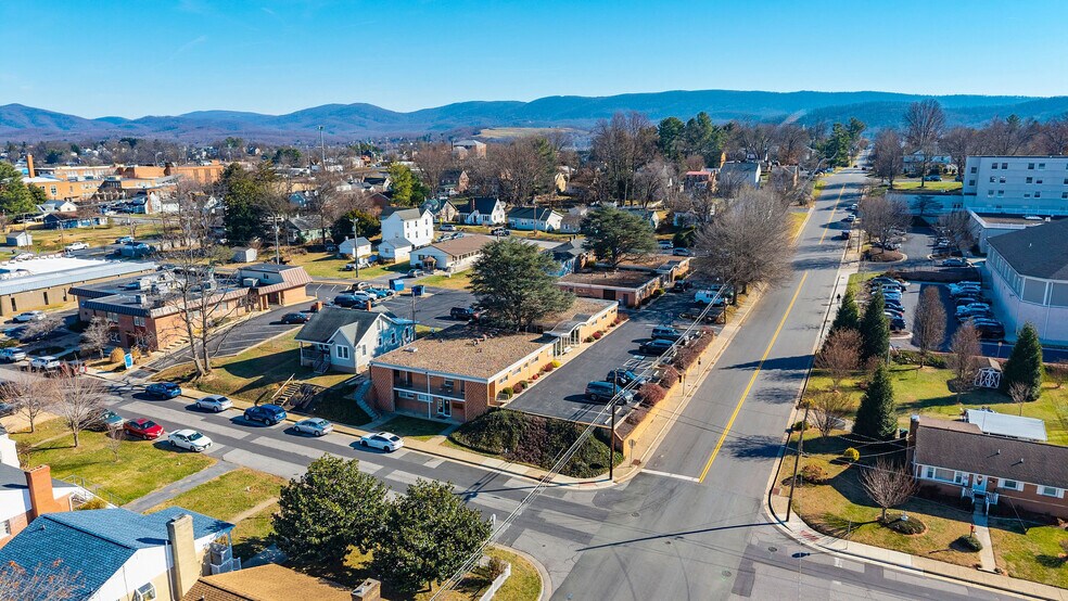 More Photos Of 1305 13th St, Waynesboro Medical For Sale