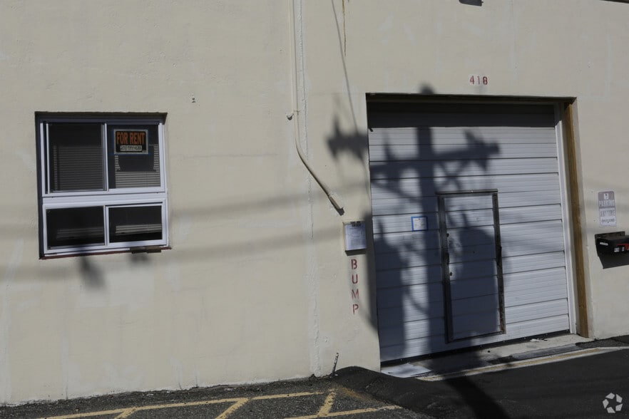 More Photos Of 426 Bergen Blvd, Palisades Park Light Distribution For Lease