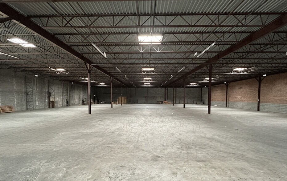 More Photos Of 702 Prospect St, High Point Warehouse For Lease
