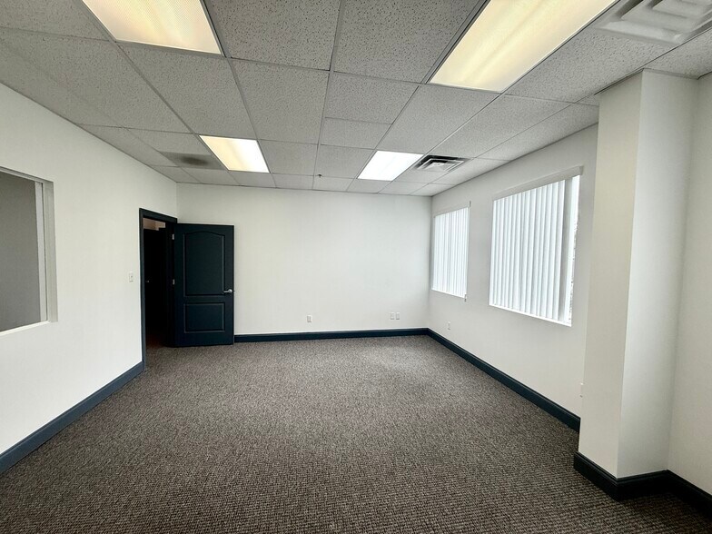 More Photos Of 1111 Van Voorhis Rd, Morgantown Medical For Lease