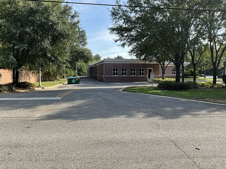 More Photos Of 5784 Chumuckla Hwy, Pace Freestanding For Sale