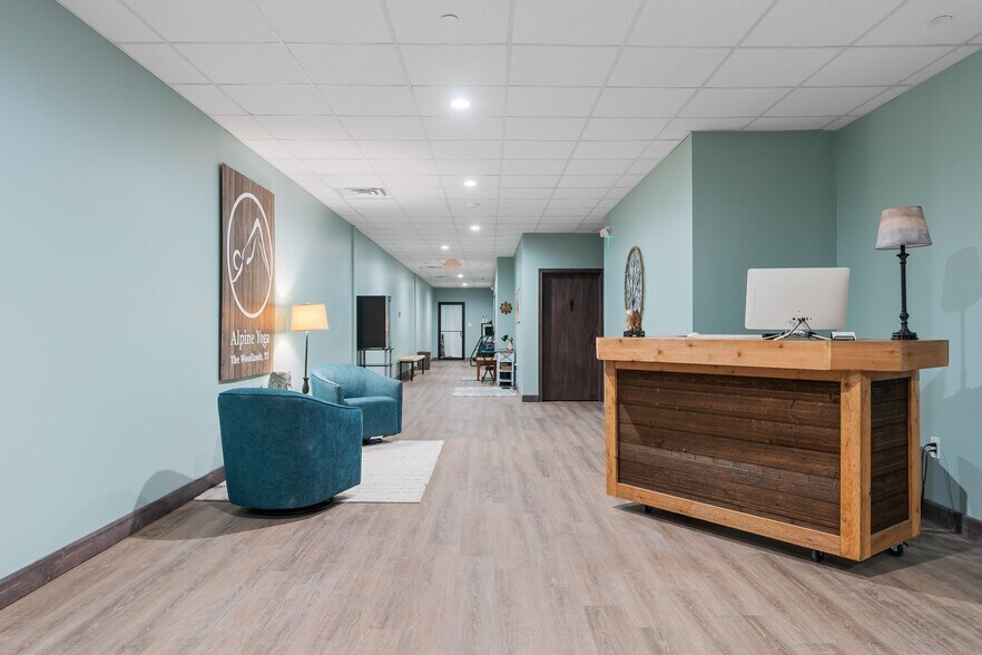 More Photos Of 255 Ed English Dr, Shenandoah Medical For Sale