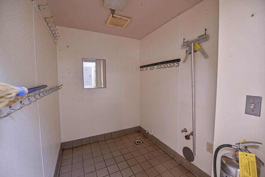 More Photos Of 2675 32nd Ave S, Grand Forks Restaurant For Sale