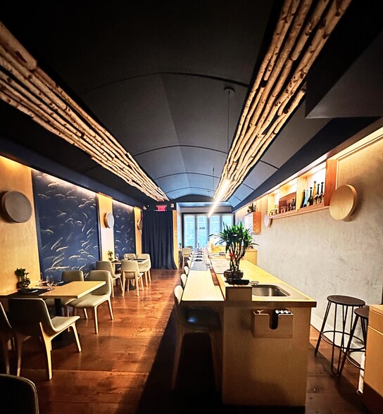 More Photos Of 355 Greenwich Ave, Greenwich Restaurant For Lease