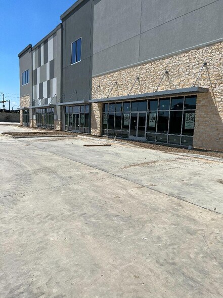 More Photos Of 2901 Miles Rd, Sachse Self Storage For Lease