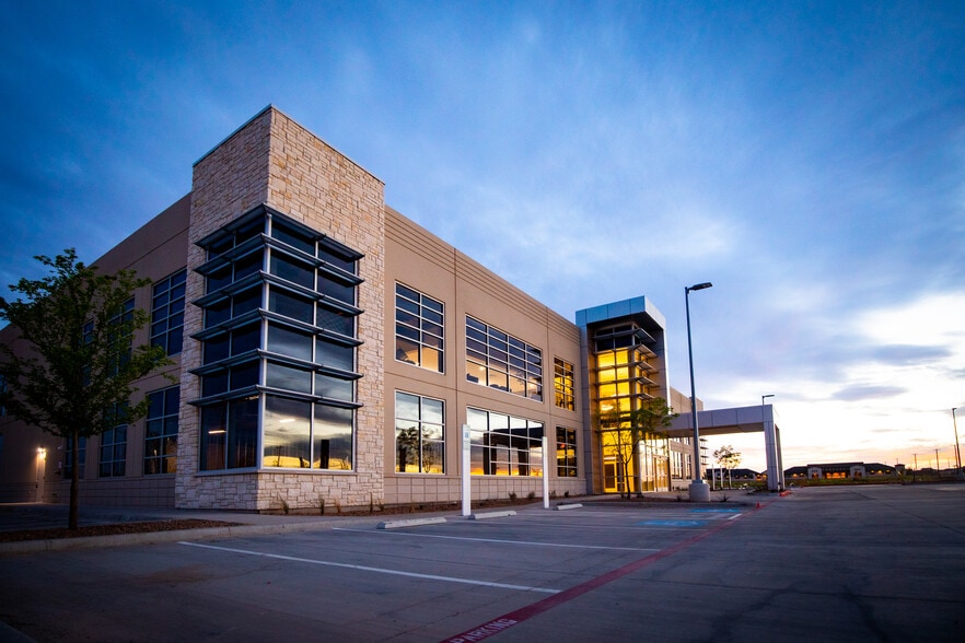 More Photos Of 4505 Holiday Hill, Midland Medical For Lease