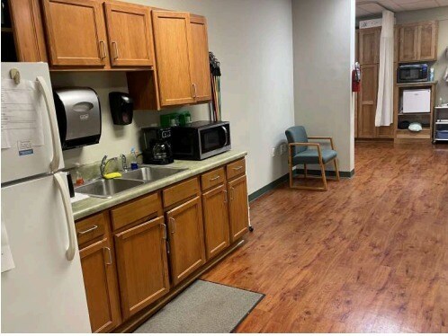 More Photos Of 312 Prosperity Dr, Knoxville Medical For Sale