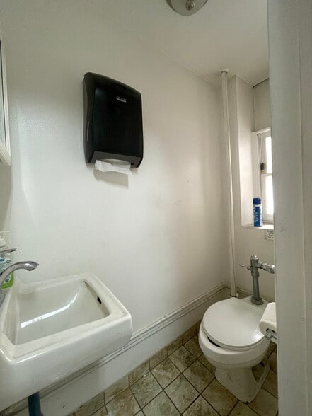 More Photos Of 313 E 95th St, New York Apartments For Sale