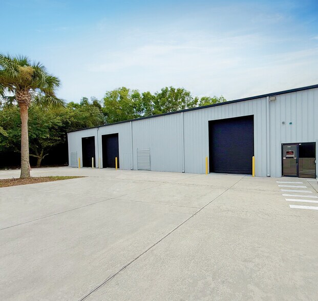 Primary Photo Of 12960 SE Suzanne Dr, Hobe Sound Industrial For Lease