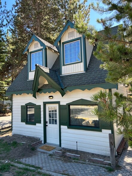 Primary Photo Of 821 Roger Ave, South Lake Tahoe Restaurant For Lease