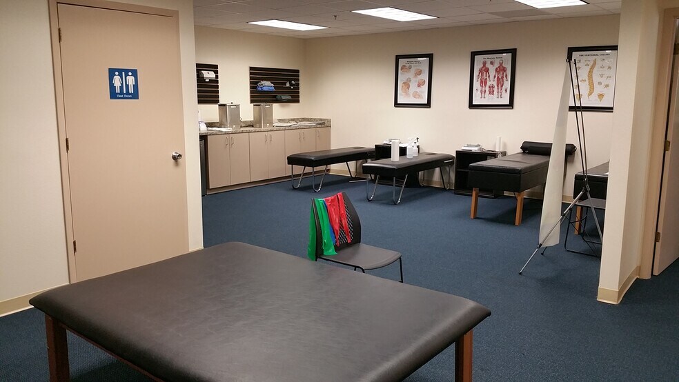 More Photos Of 1000 Executive Dr, Oviedo Medical For Lease