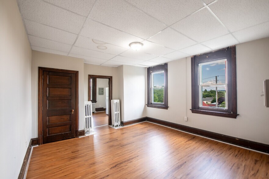 More Photos Of 403 Washington Ave, Sellersville Apartments For Sale