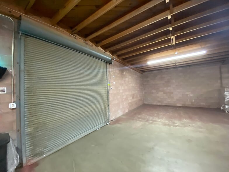 More Photos Of 44820 Yucca Ave, Lancaster Warehouse For Sale