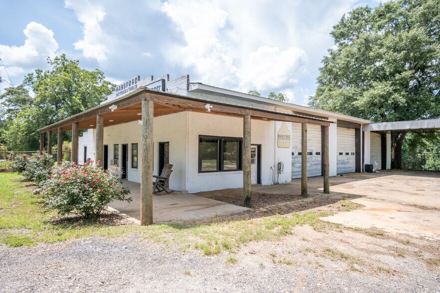 More Photos Of 577 Main st, Lexington Flex For Sale