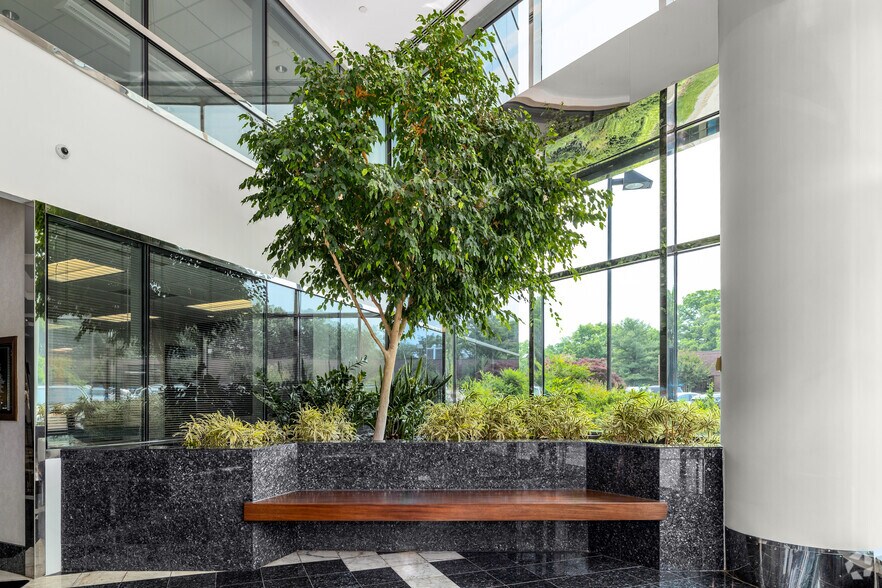 More Photos Of 11107 Sunset Hills Rd, Reston Medical For Lease