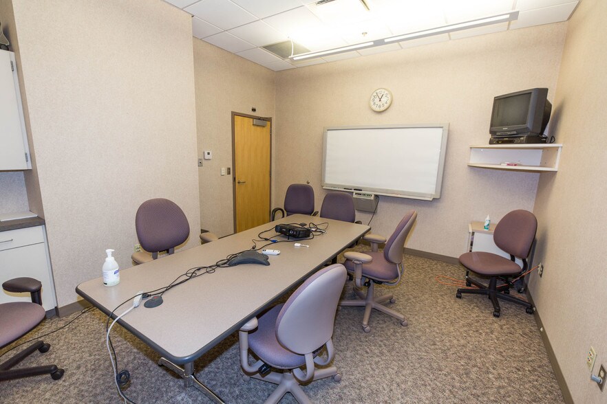 More Photos Of 211 Broadway Ave S, Rochester Freestanding For Lease