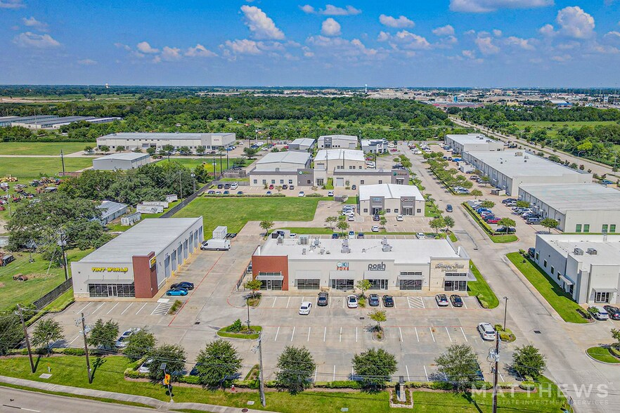 More Photos Of 1416 FM 528 Rd, Webster General Retail For Sale