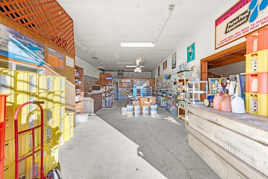 More Photos Of 300-330 Taylor St, Napa General Retail For Sale