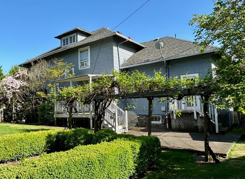 More Photos Of 214 Pioneer Pkwy West, Springfield Medical For Lease