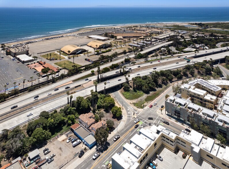 More Photos Of 42 E Thompson Blvd, Ventura Apartments For Sale