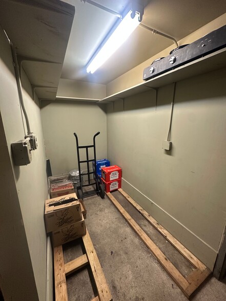 More Photos Of 10012 S Western Ave, Chicago Restaurant For Sale