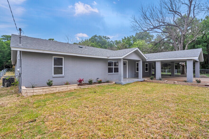 More Photos Of 601 Spring St, Round Rock Office Residential For Lease