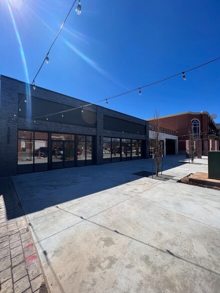 More Photos Of 140 E 5th St, Edmond Unknown For Lease