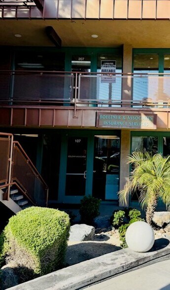 More Photos Of 73350 El Paseo, Palm Desert Storefront Retail Office For Sale