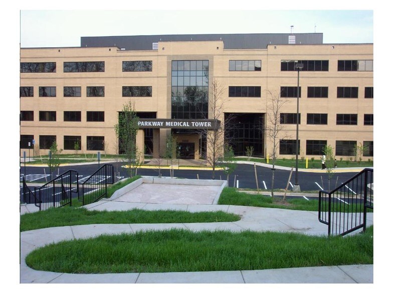 More Photos Of 1860 Town Center Dr, Reston Medical For Sale