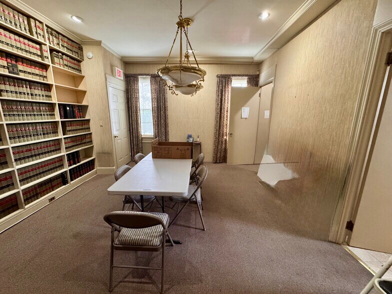More Photos Of 25 Belden Ave, Norwalk Office For Lease