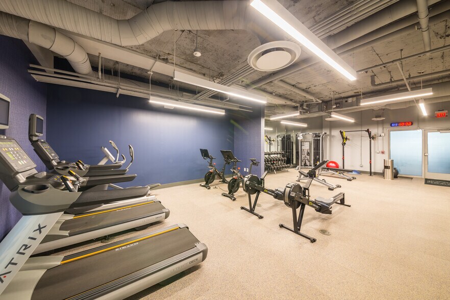 More Photos Of 1776 Peachtree St NW, Atlanta Office For Lease