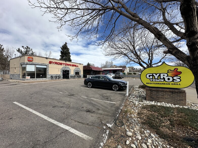 More Photos Of 1399 W Littleton Blvd, Littleton Restaurant For Sale