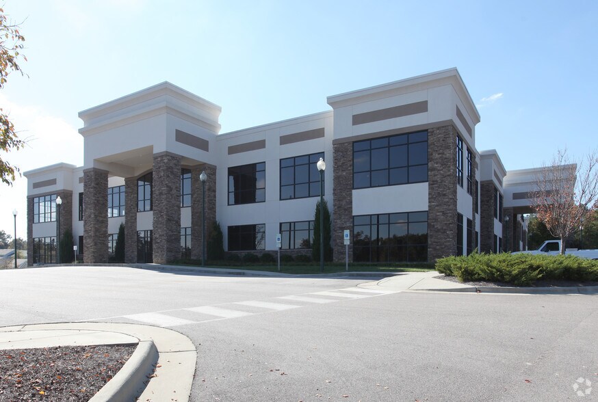 Primary Photo Of 3150 Rogers Rd, Wake Forest Medical For Sale