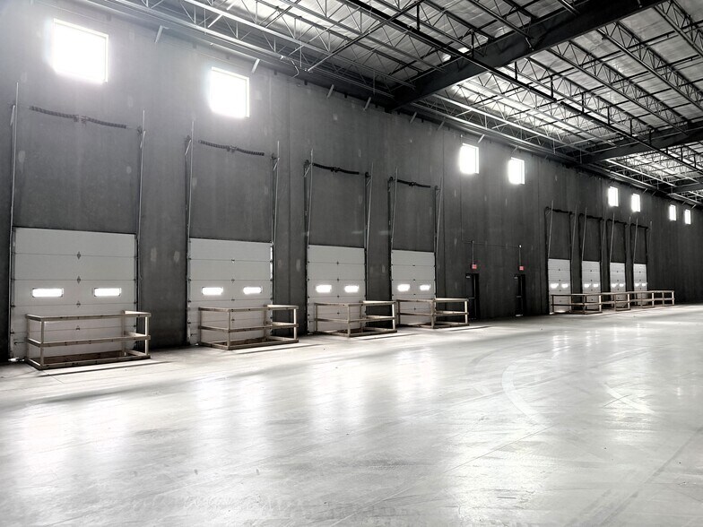 More Photos Of 5400 Career Ave, Sioux Falls Industrial For Lease