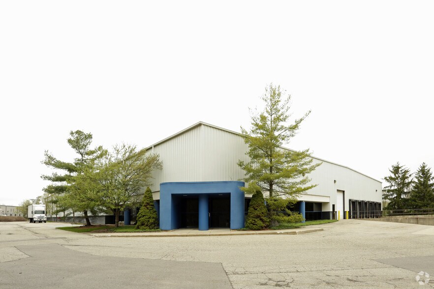 More Photos Of 5738 Eagle Dr SE, Grand Rapids Distribution For Lease