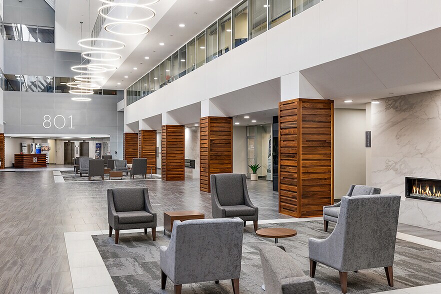 More Photos Of 801-803 W Big Beaver Rd, Troy Office For Lease