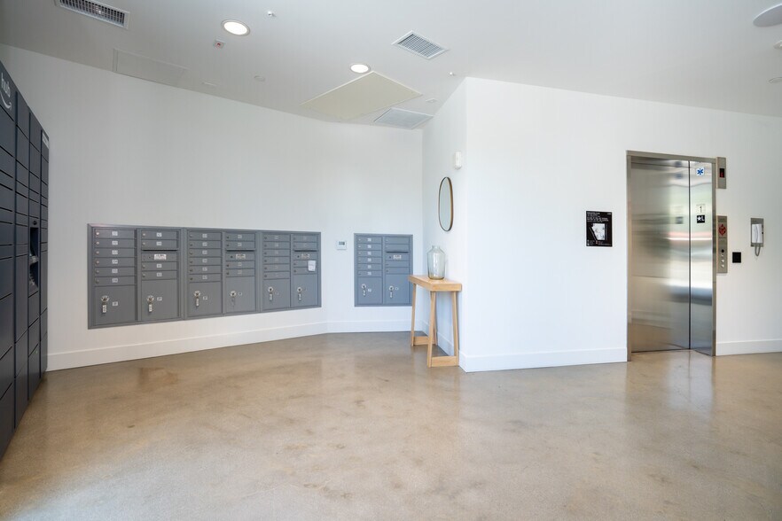 More Photos Of 1915 Park Avenue, Los Angeles Apartments For Sale