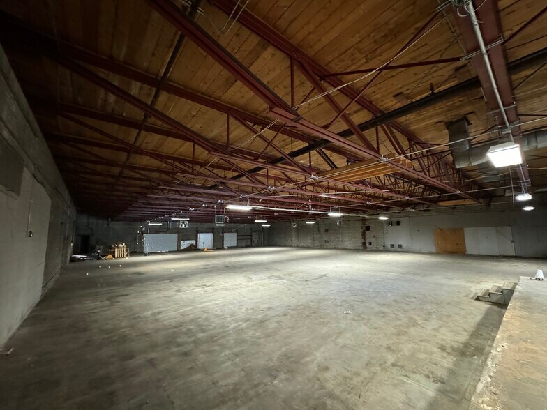 More Photos Of 136-140 New Athol Rd, Orange Warehouse For Sale