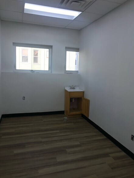 More Photos Of 295-299 Broadway, Paterson Medical For Lease