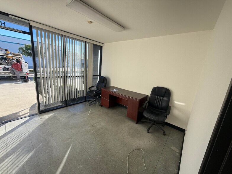 More Photos Of 2516 Troy Ave, South El Monte Warehouse For Lease