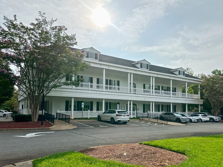 More Photos Of 106 York Way, Bermuda Run Coworking Space