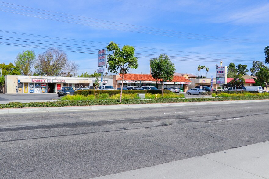 More Photos Of 1859-1863 W Katella Ave, Anaheim Freestanding For Lease