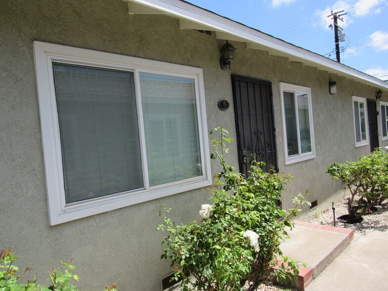 More Photos Of 15121 Van Buren St, Midway City Apartments For Sale