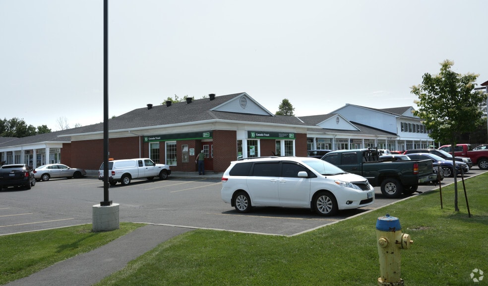 More Photos Of 2580-2608 Innes Rd, Ottawa General Retail For Lease