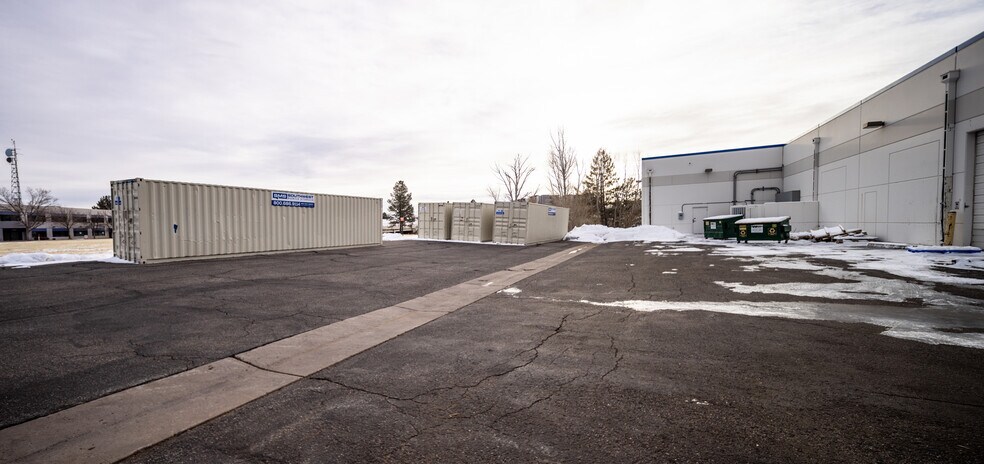 More Photos Of 6586 S Kenton St, Centennial Showroom For Lease