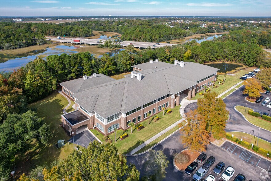 More Photos Of 146 Fairchild St, Charleston Office For Lease