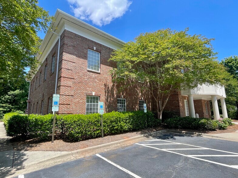 More Photos Of 120 Preston Executive Dr, Cary Office Residential For Lease