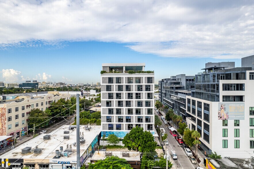 More Photos Of 218 NW 24th St, Miami Office Residential For Lease