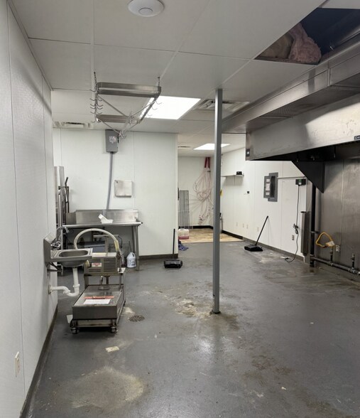 More Photos Of 5705 Kavanaugh Blvd, Little Rock Restaurant For Lease